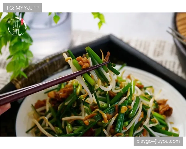 浓眉哥家里请了三个厨师就为了让他每天吃不一样的菜